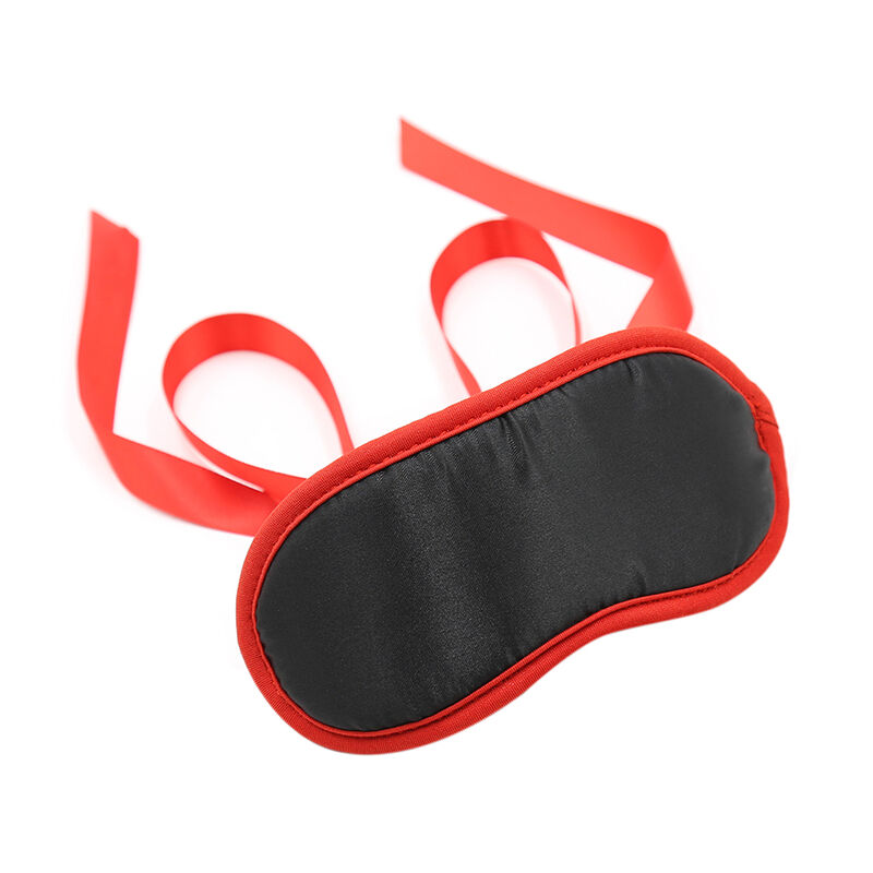 ohmama fetish negro bordes rojos